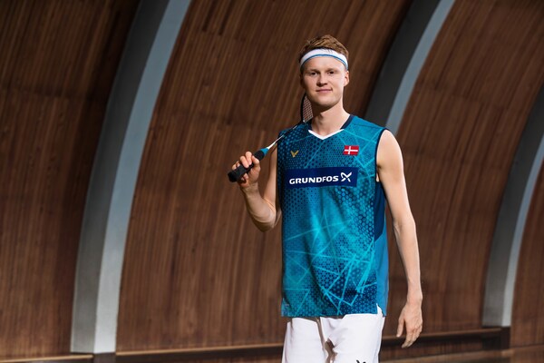 他在国际比 他在国际比