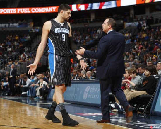 言辞犀利地 言辞犀利地