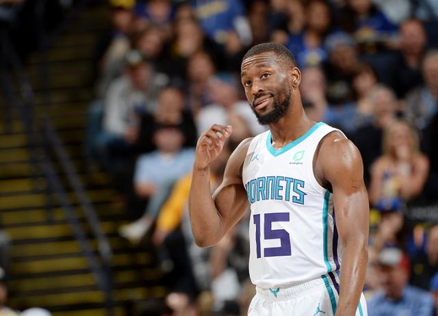 在喧嚣的现 在喧嚣的现