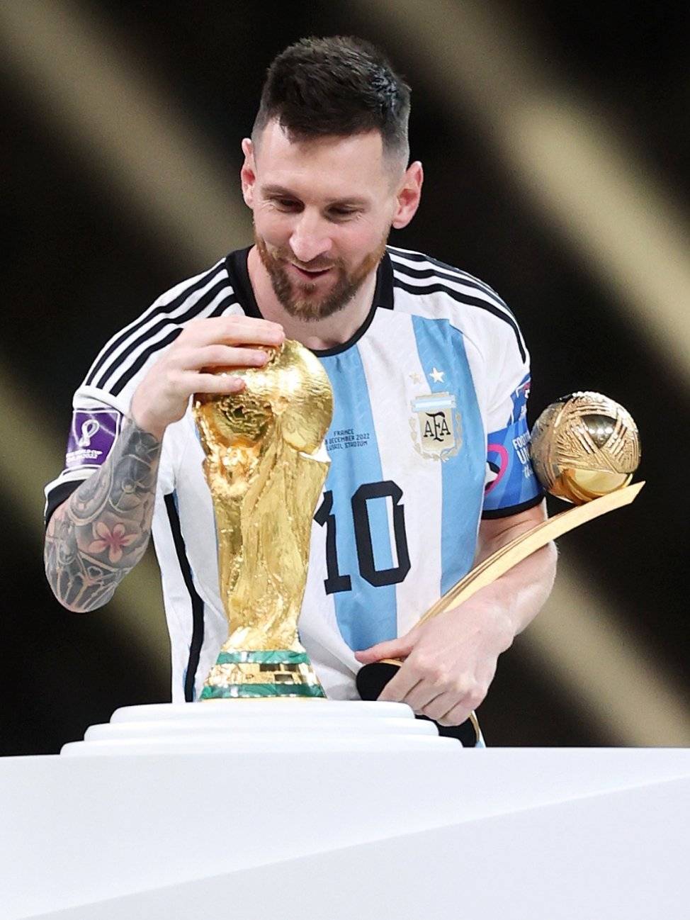 以运动员的 以运动员的