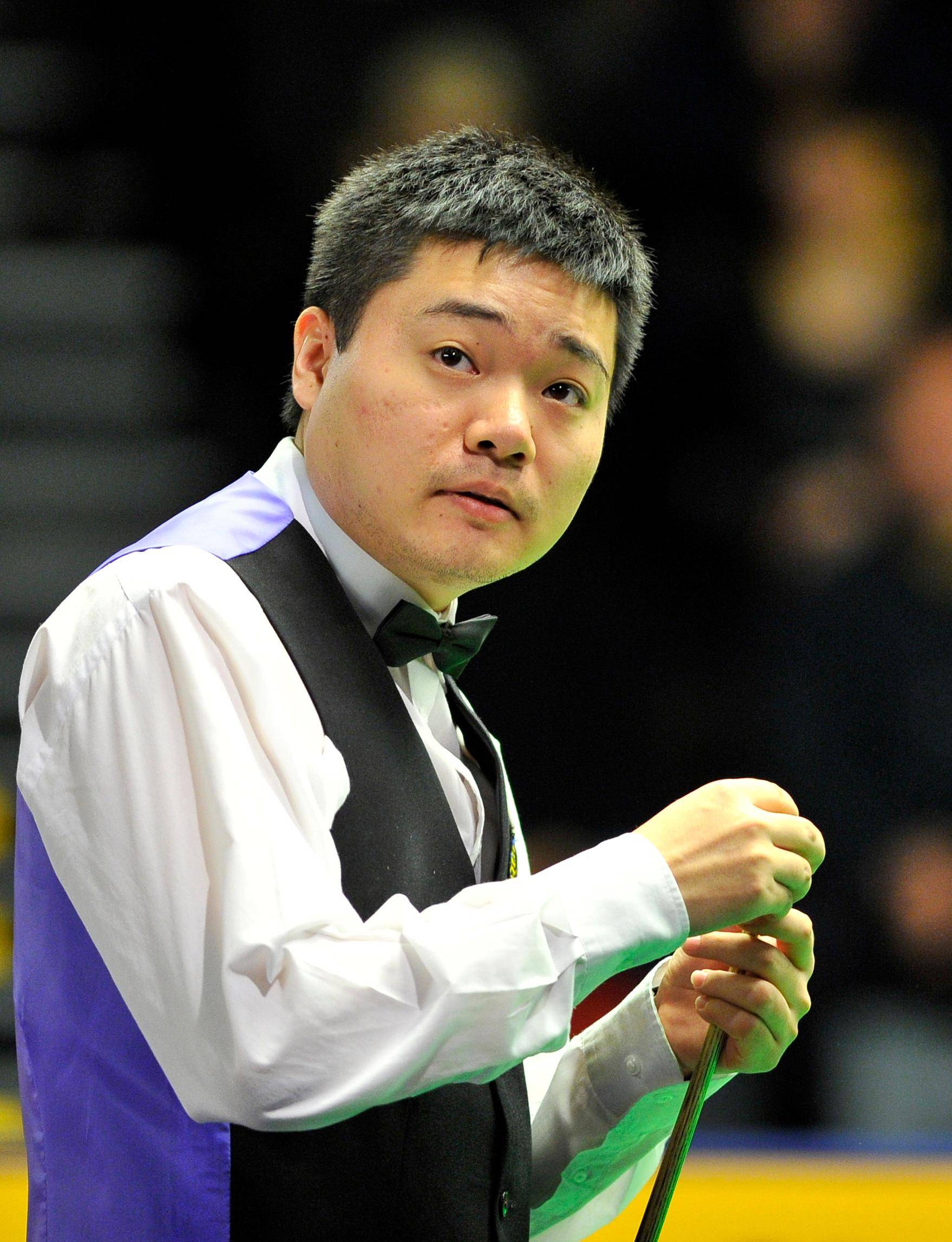 更看到了中 更看到了中