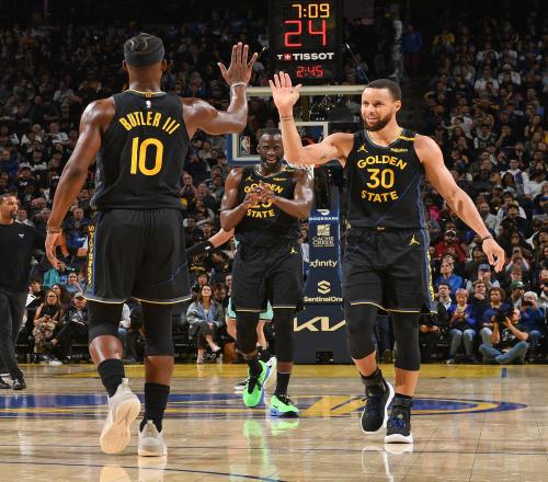 队完成收购 队完成收购